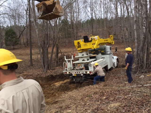 contractor gets stuck setting up a mobile home